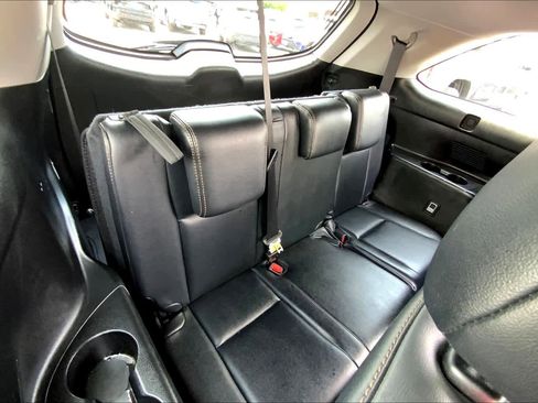 Used 2017 Toyota Highlander XLE image 35