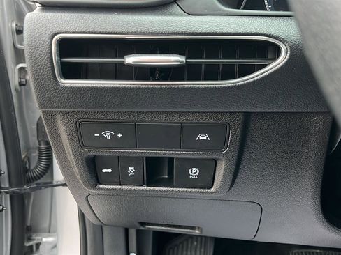 Used 2023 Hyundai Sonata SEL image 11