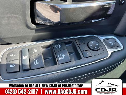 New 2024 RAM 3500 Limited image 25