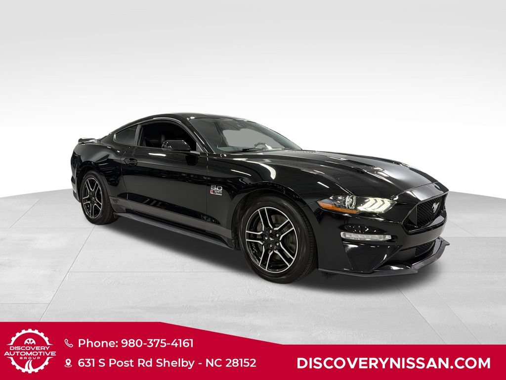 Used 2020 Ford Mustang GT Premium w/ Equipment Group 401A RWD image 4