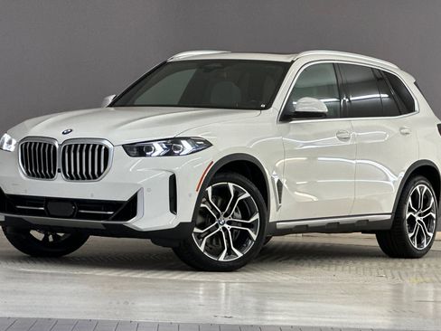 Used 2026 BMW X5 sDrive40i w/ Climate Comfort Package image 3