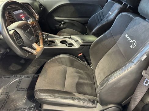 Used 2020 Dodge Challenger SRT Hellcat w/ Plus Package image 11