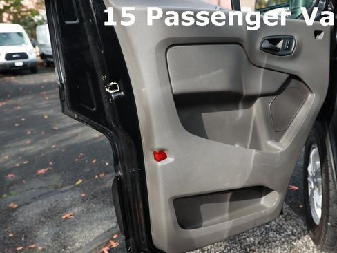 Used 2023 Ford Transit 350 XLT image 13