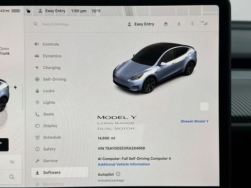 Used 2024 Tesla Model Y Long Range AWD/4WD image 8