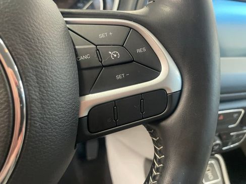 Used 2020 Jeep Compass Latitude w/ Cold Weather Group AWD/4WD image 29