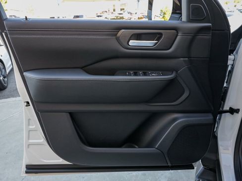 New 2026 Nissan Armada SV image 13