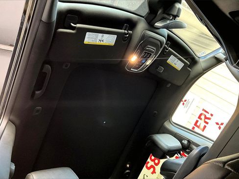 Used 2024 Jeep Wagoneer Series II image 14