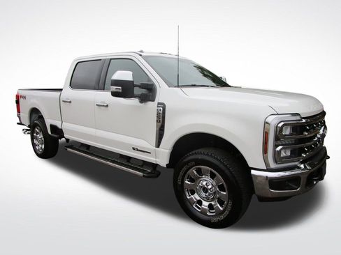 Used 2026 Ford F250 Lariat w/ Chrome Package image 6
