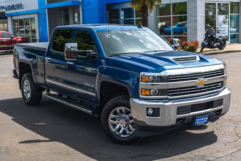 Used 2019 Chevrolet Silverado 2500 LTZ w/ Duramax Plus Package AWD/4WD image 2
