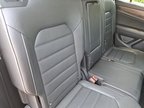 Used 2026 Volkswagen Atlas SEL AWD/4WD image 12