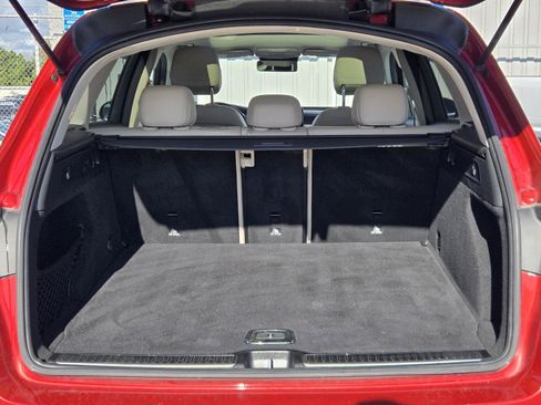 Used 2022 Mercedes-Benz GLC 300 w/ Premium Package Lite image 25