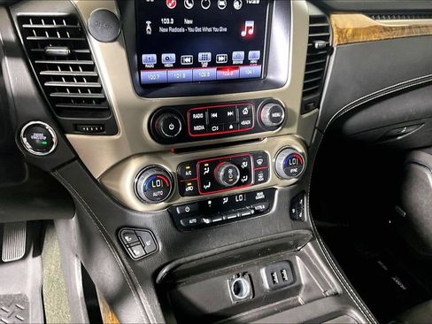 Used 2016 GMC Yukon Denali w/ Open Road Package RWD image 25