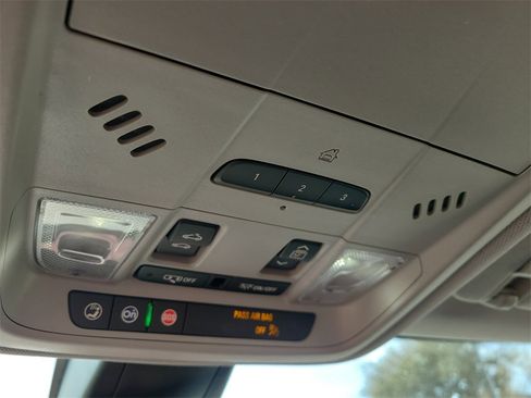 Used 2023 Chevrolet Blazer LT image 21