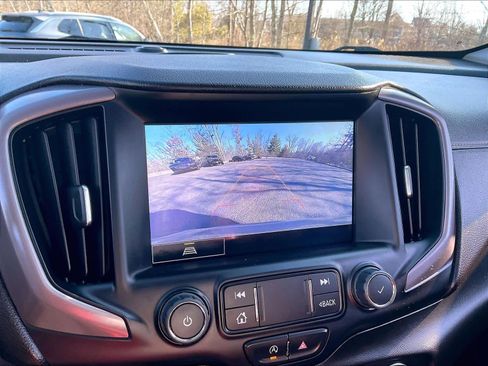 Used 2022 GMC Terrain AT4 w/ Infotainment Package II image 19