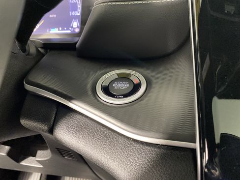 Used 2023 Jeep Grand Cherokee L Laredo image 25