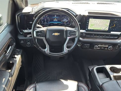 Used 2024 Chevrolet Silverado 2500 LT AWD/4WD image 15