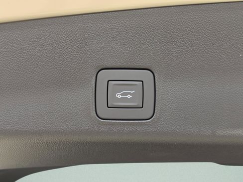 New 2026 Chevrolet TrailBlazer RS w/ Convenience Package FWD image 16