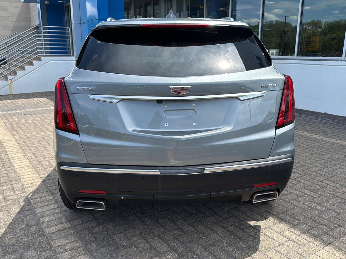 Certified 2024 Cadillac XT5 Luxury FWD image 4
