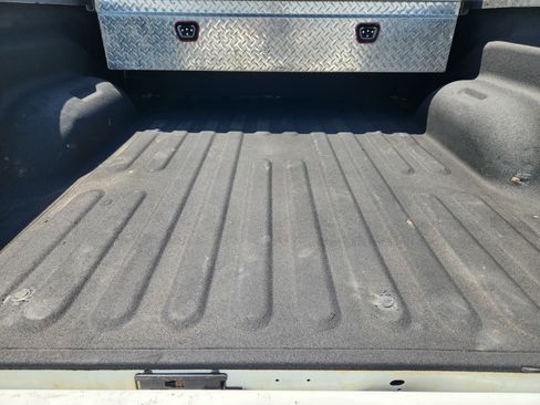 Used 2023 RAM 2500 Tradesman w/ Chrome Appearance Group AWD/4WD image 30