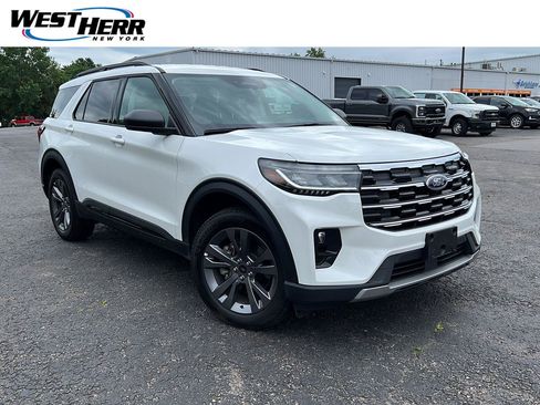 Used 2026 Ford Explorer Active w/ Active Comfort Package AWD/4WD image 1