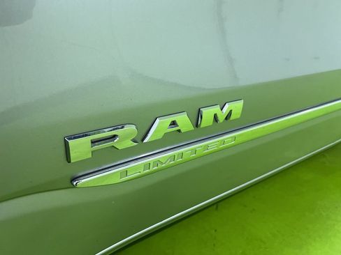 Used 2019 RAM 1500 Limited AWD/4WD image 14