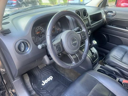 Used 2017 Jeep Patriot High Altitude AWD/4WD image 16