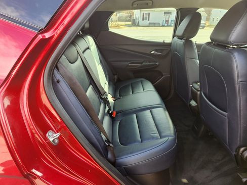 Used 2022 Chevrolet Bolt EUV LT w/ Convenience Package image 19