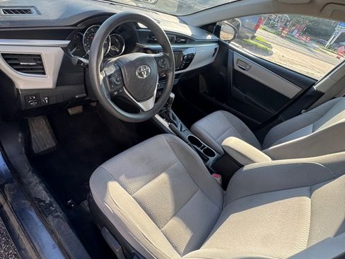 Used 2014 Toyota Corolla LE FWD image 5