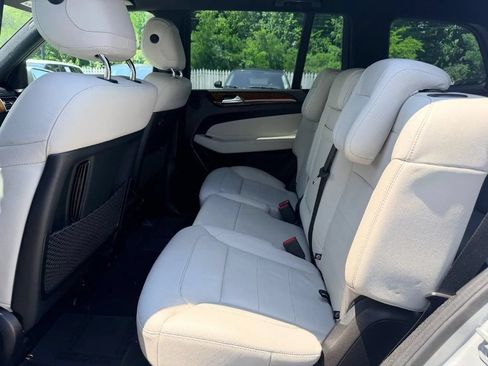 Used 2017 Mercedes-Benz GLS 450 4MATIC image 13