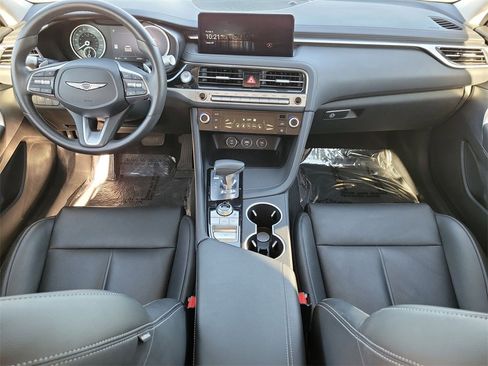Used 2025 Genesis G70 2.5T image 13