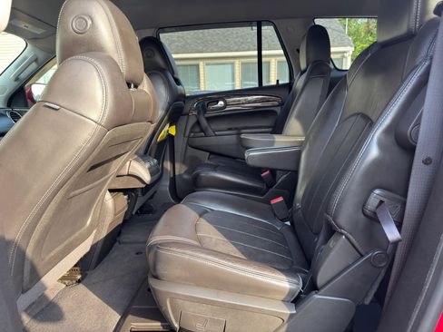 Used 2013 Buick Enclave Leather AWD/4WD image 20