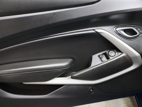 Used 2019 Chevrolet Camaro SS image 15