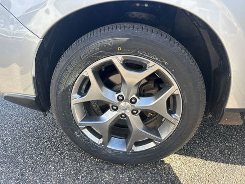 Used 2016 Subaru Forester 2.5i Touring w/ Eyesight & Navigation System AWD/4WD image 38