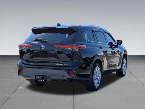 Used 2020 Toyota Highlander Limited AWD/4WD image 5