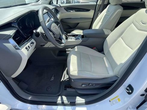 Certified 2020 Cadillac XT6 Premium Luxury FWD image 14