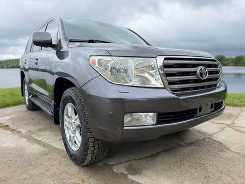 Used 2011 Toyota Land Cruiser w/ Upgrade Pkg AWD/4WD image 29