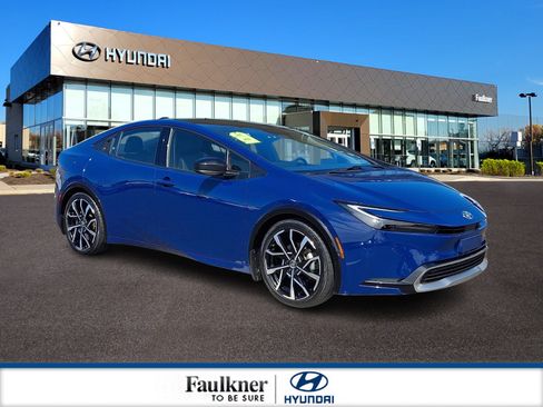 Used 2024 Toyota Prius Prime FWD image 1