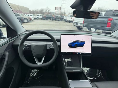 Used 2026 Tesla Model Y Long Range image 12