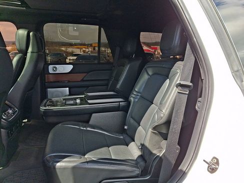 Used 2020 Lincoln Navigator Reserve w/ Equipment Group 208A Reserve image 10