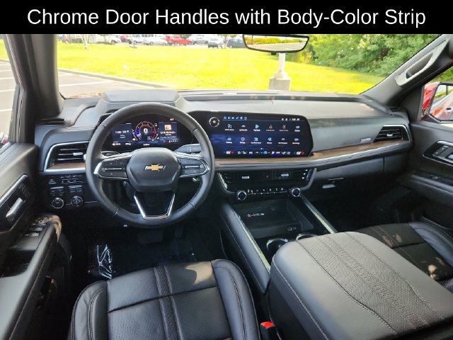 Used 2025 Chevrolet Suburban High Country AWD/4WD image 37