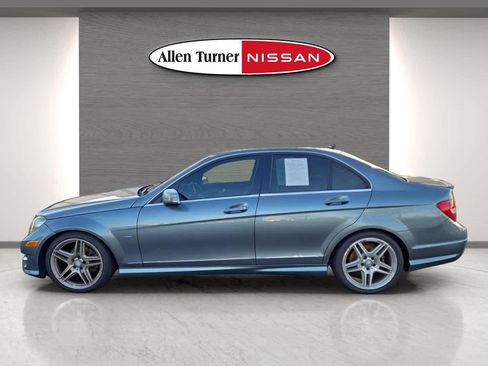 Used 2012 Mercedes-Benz C 250 Sedan image 9