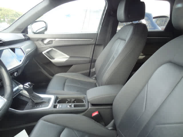 Used 2023 Audi Q3 2.0T Premium AWD/4WD image 8