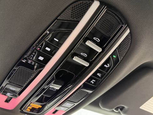 Certified 2023 Porsche Panamera 4 Platinum Edition AWD/4WD image 38