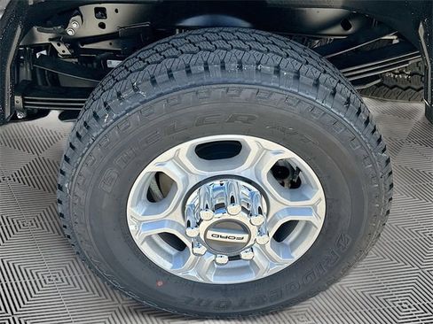 New 2026 Ford F350 XLT w/ FX4 Off-Road Package image 19
