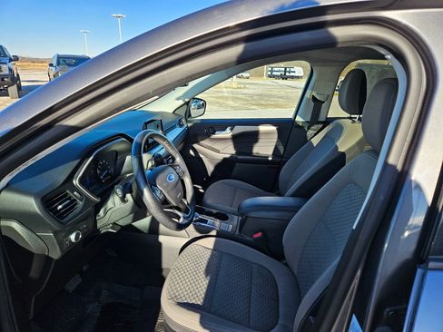 Used 2021 Ford Escape SE w/ Cold Weather Package image 22