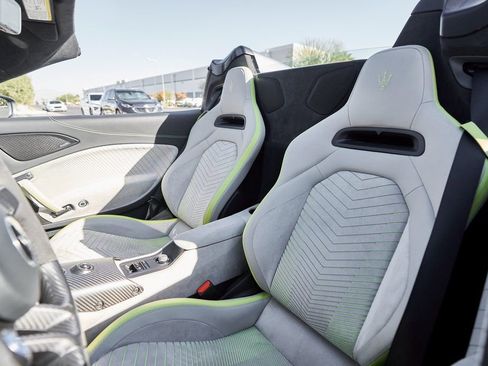 Used 2023 Maserati MC20 Spyder RWD image 46