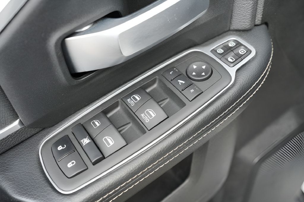 Used 2024 RAM 2500 Big Horn w/ Night Edition AWD/4WD image 22