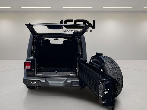Used 2020 Jeep Wrangler Unlimited Sport S AWD/4WD image 18
