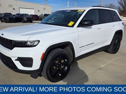 Used 2022 Jeep Grand Cherokee Altitude