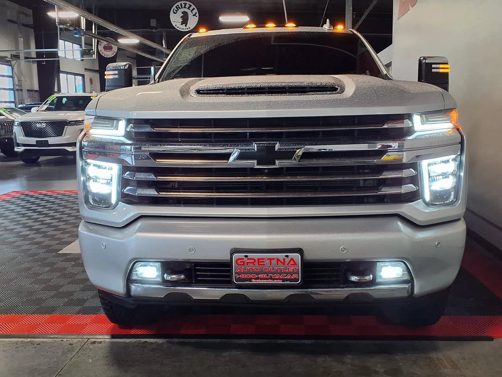 Used 2021 Chevrolet Silverado 2500 High Country AWD/4WD image 3